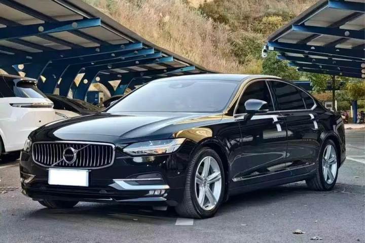 沃尔沃 S90 2018款 T4 智远版