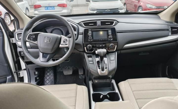 本田 CRV 2021款 240TURBO CVT两驱都市版