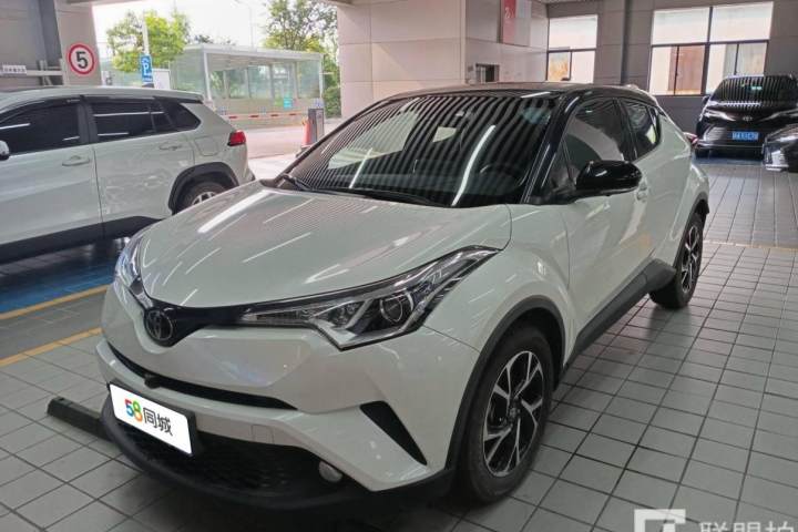 丰田 CHR 2020款 2.0L 领先版