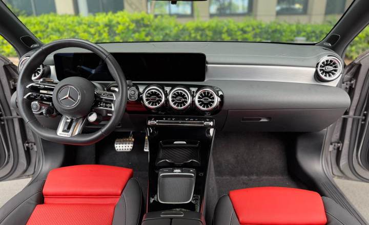 奔驰 A级AMG 2024款 AMG A 35 L 4MATIC