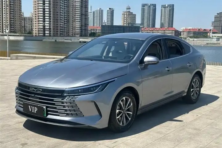 比亚迪 驱逐舰05 2024款 荣耀版 DMi 55KM 豪华型