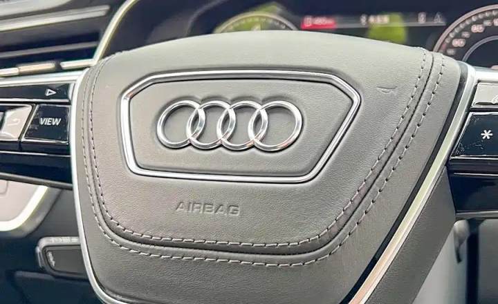 奥迪 A6L 2024款 45 TFSI 臻选动感型