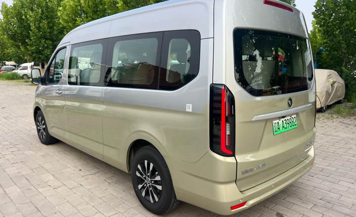 福田 图雅诺大V新能源 2024款 长轴中顶7座 宁德时代77.28kwh