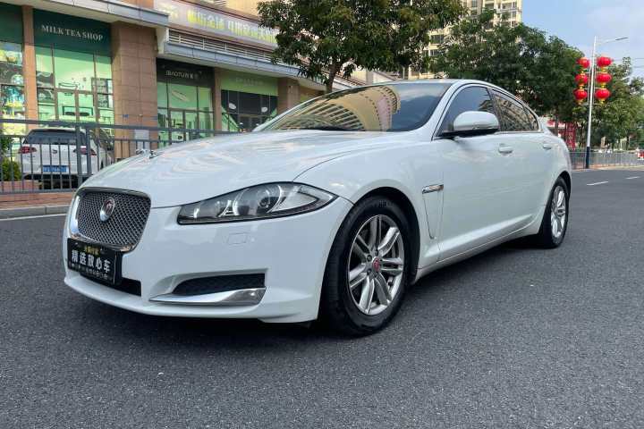 捷豹 XF 2014款 XF 2.0T 风华版