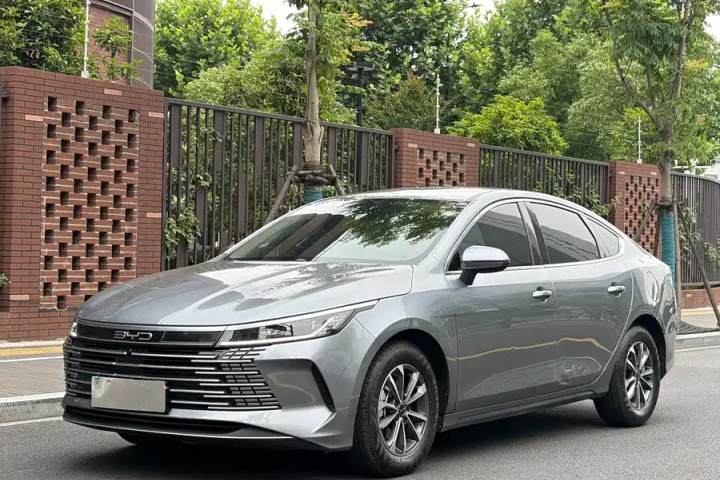 比亚迪 驱逐舰05 2023款 冠军版 DMi 55KM 豪华型