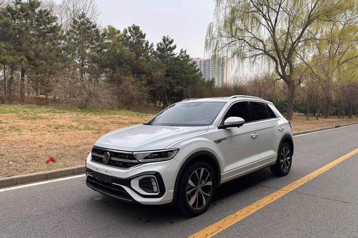 大众 T-ROC探歌 300TSI DSG两驱辰光版