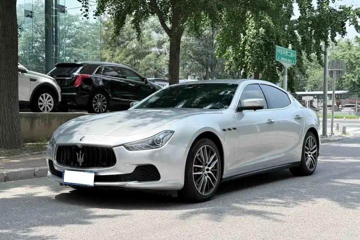 玛莎拉蒂 Ghibli 3.0T 标准版