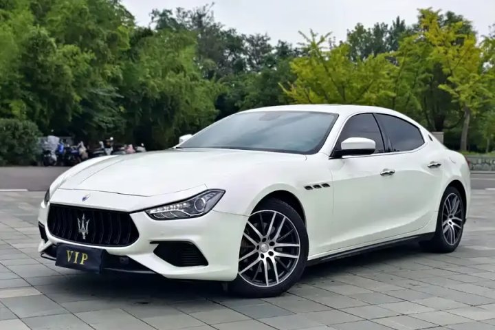 玛莎拉蒂 Ghibli 3.0T 标准版