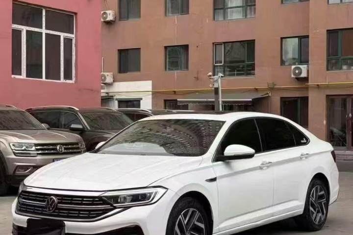 大众 速腾 300TSI DSG超越版