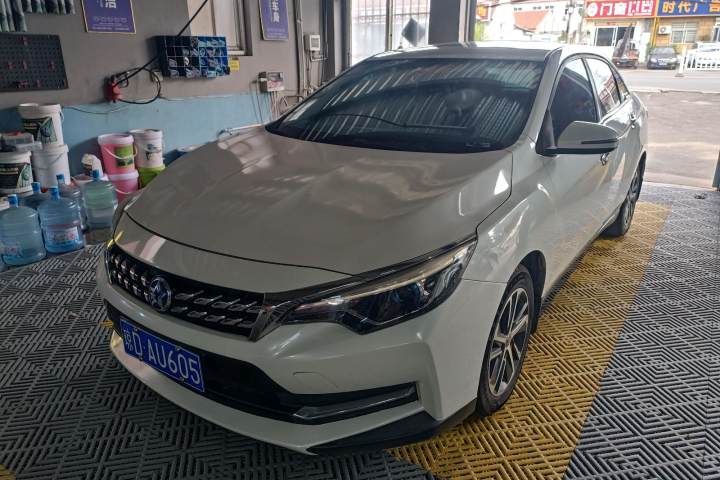 启辰 D60 十万荣耀 1.6L XL CVT辰酷版 国VI
