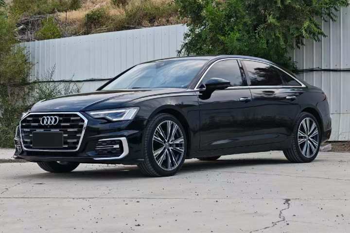 奥迪 A6L 2021款 45 TFSI quattro 臻选致雅型