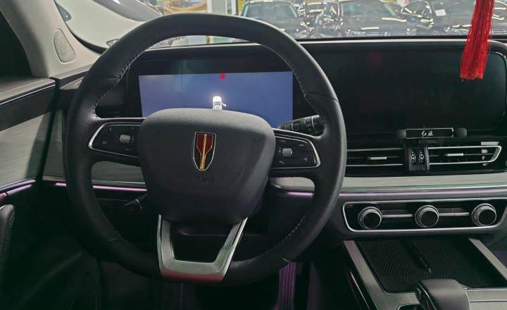 红旗 HS5 2025款 2.0T 两驱旗享Pro版