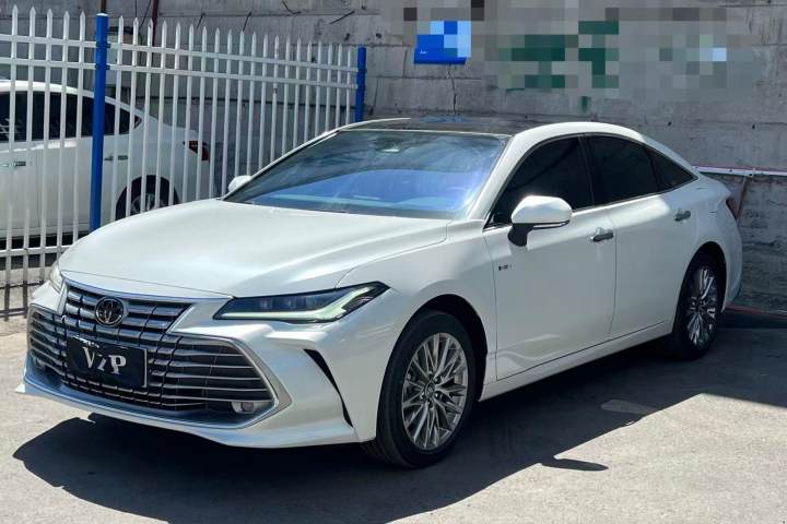 丰田 亚洲龙 双擎 2.0L 豪华版