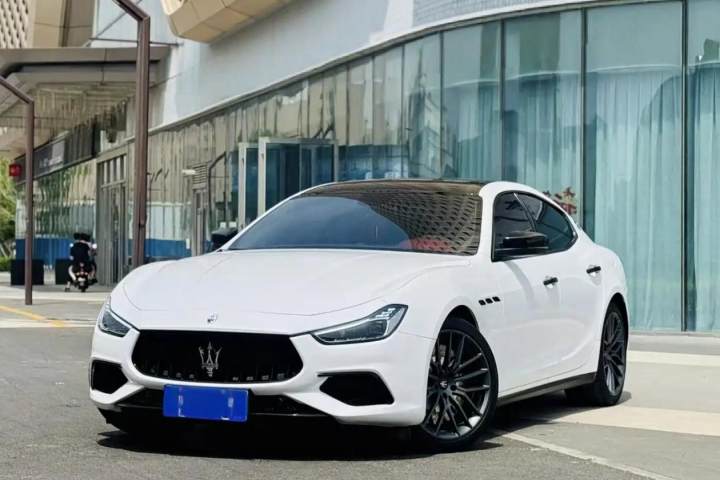 玛莎拉蒂 Ghibli 3.0T 标准版