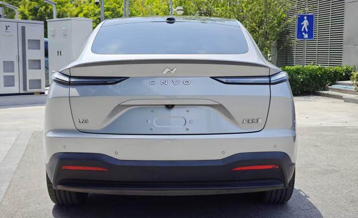 乐道 L60 2025款 60kWh 后驱版