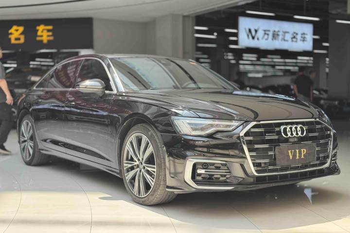 奥迪 A6L 改款 45 TFSI 臻选动感型