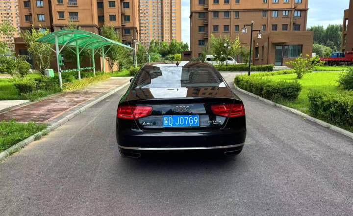 奥迪 A8 2011款 A8L 3.0 TFSI quattro舒适型(213kW)