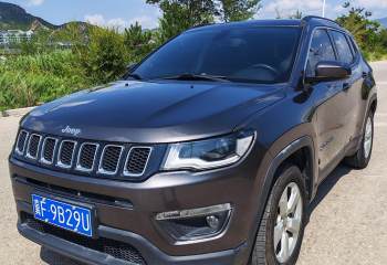 Jeep 指南者 2019款 220T 自动家享版