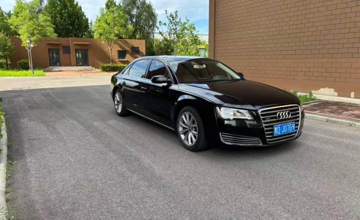 奥迪 A8 2011款 A8L 3.0 TFSI quattro舒适型(213kW)