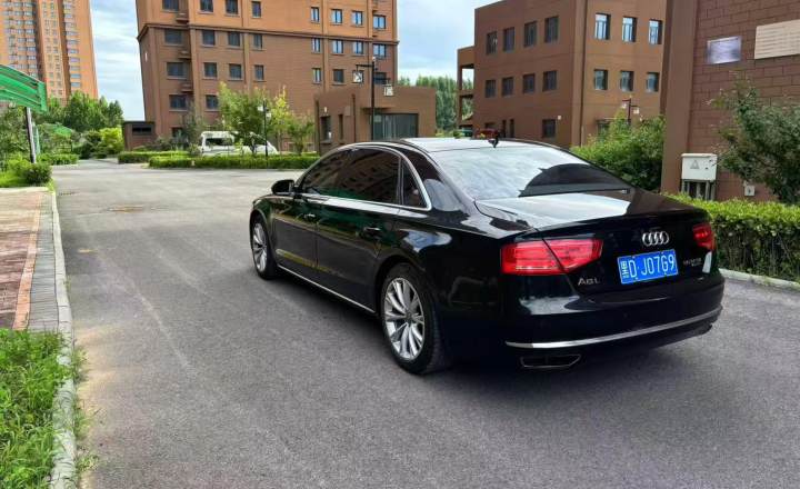 奥迪 A8 2011款 A8L 3.0 TFSI quattro舒适型(213kW)