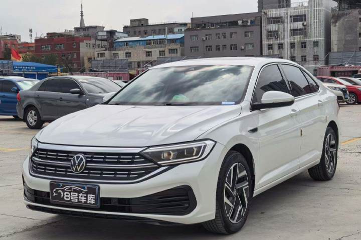 大众 速腾 200TSI DSG超越版