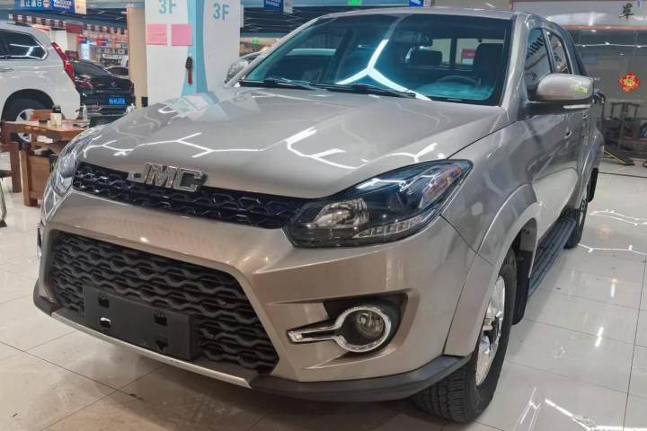 江铃 域虎3 2.5T柴油两驱豪华版标准轴距