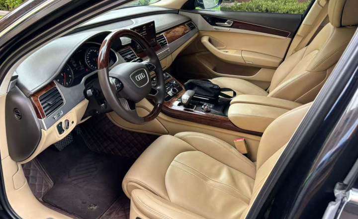 奥迪 A8 2011款 A8L 3.0 TFSI quattro舒适型(213kW)