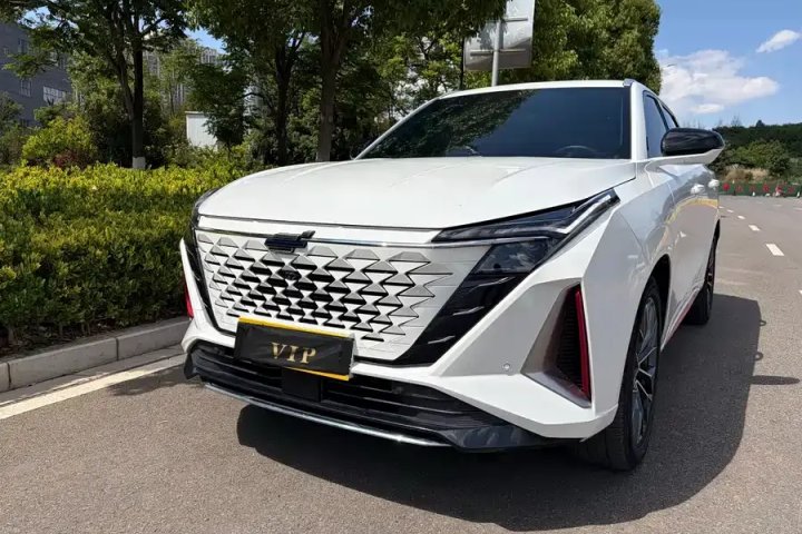 长安欧尚 Z6 蓝鲸 1.5T DCT智享型