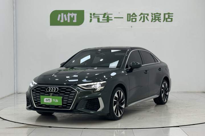奥迪 A3 A3L Limousine 35 TFSI 时尚运动型