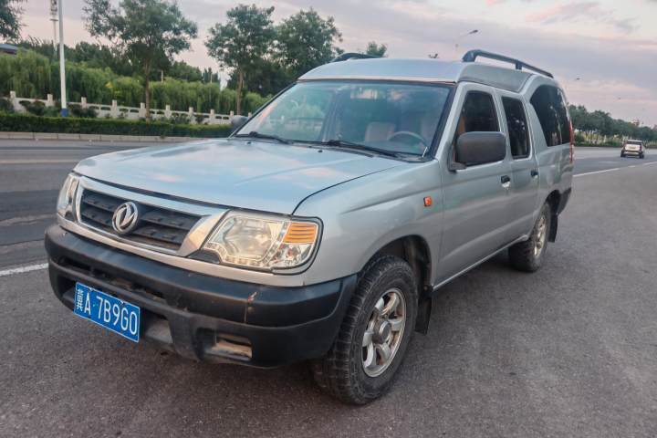 东风 锐骐多功能车 2.4L汽油两驱豪华型ZG24