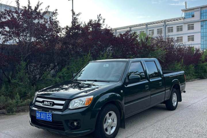 江铃 宝典 2.9T新超值两驱柴油舒适型加长货箱JX4D30B5L