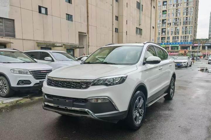 猎豹汽车 猎豹CS10 1.5T CVT尊贵型