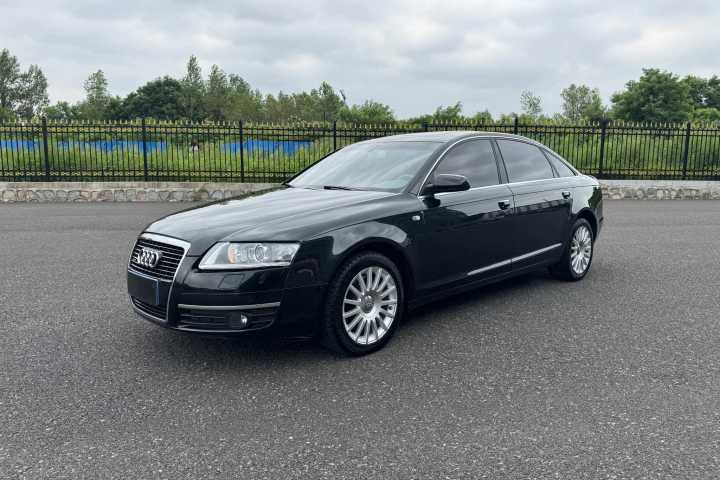 奥迪 A6L 4.2 FSI quattro 至尊旗舰