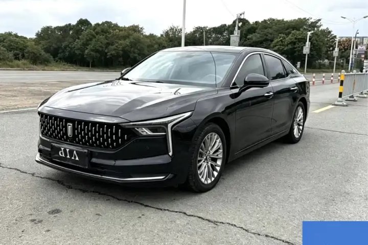 奔腾 B70 第三代 1.5T 自动悦享型70周年纪念版