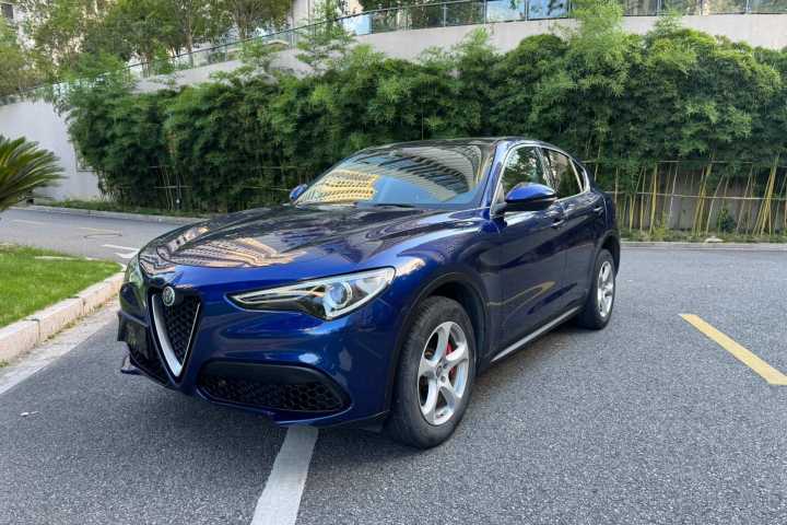 阿尔法·罗密欧 Stelvio斯坦维 2.0T 200HP 豪华版