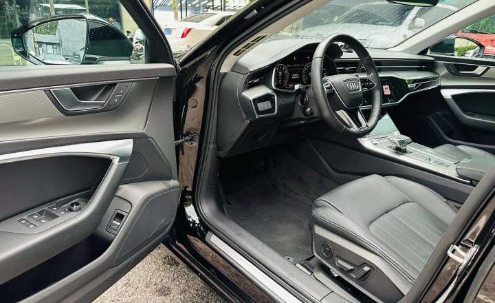 奥迪 A6L 2022款 40 TFSI 豪华动感型