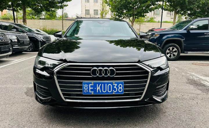 奥迪 A6L 2022款 40 TFSI 豪华动感型
