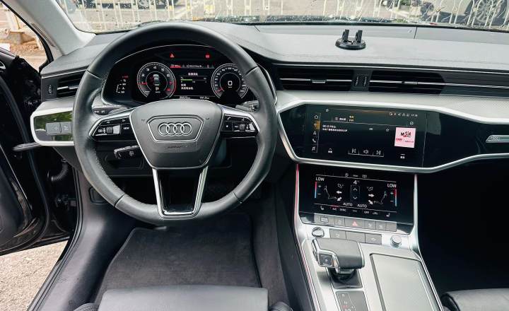 奥迪 A6L 2022款 40 TFSI 豪华动感型