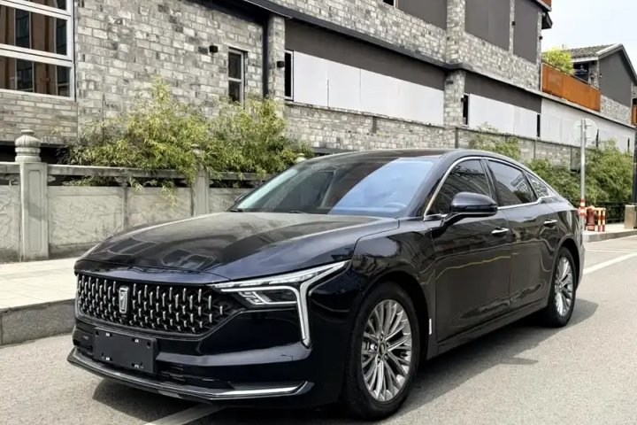 奔腾 B70 龙耀版 1.5T 舒享型