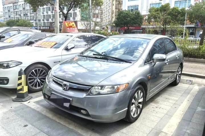 本田 思域 1.8L 自动经典版