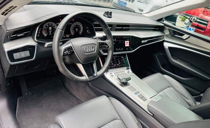 奥迪 A6L 2022款 40 TFSI 豪华动感型