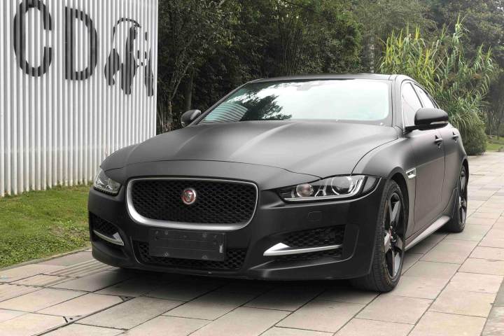 捷豹 XE 2.0T 200PS R-Sport