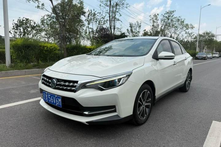 启辰 D60 1.6L 手动智联精英版