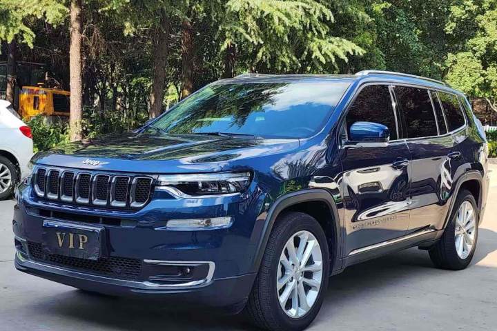 Jeep 大指挥官 2.0T 两驱精英版
