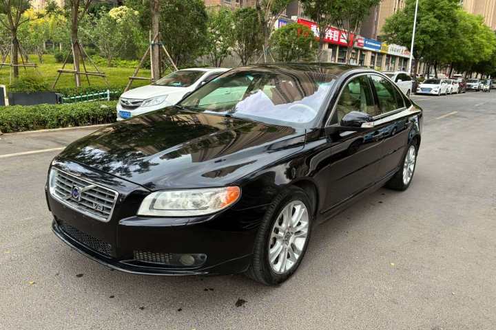 沃尔沃 S80 4.4 V8 AWD 行政版