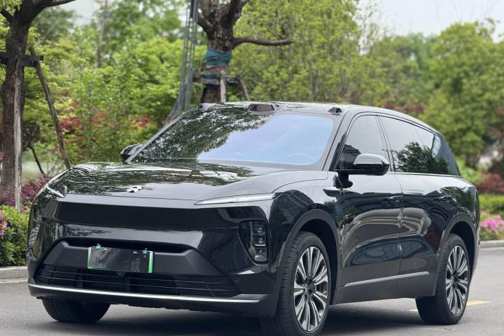 蔚来 ES8 2023款 75kWh 行政版