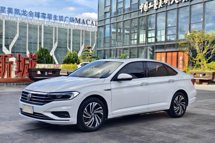 大众 速腾 280TSI DSG超越版