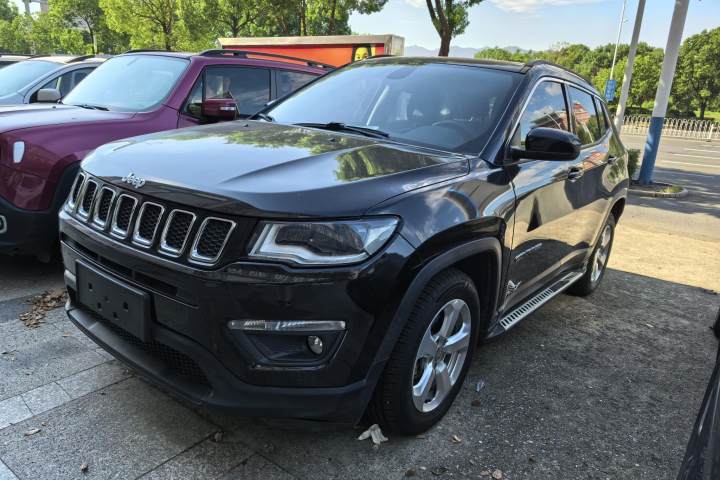 Jeep 指南者 200T 自动家享版