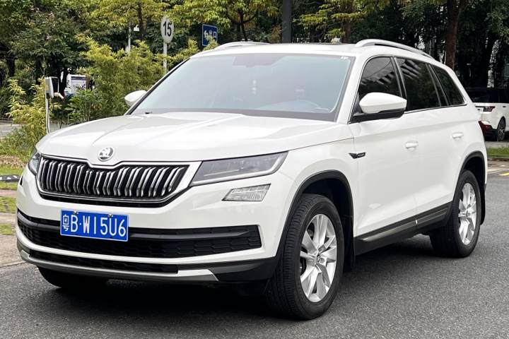 斯柯达 柯迪亚克 TSI330 7座两驱豪华版
