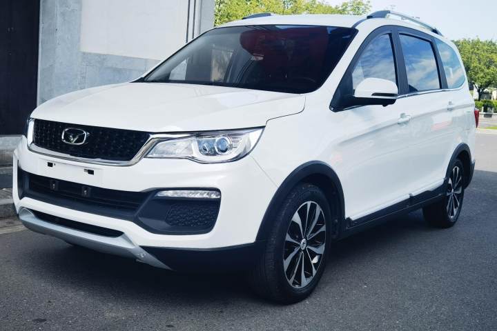 凯翼 V3 1.5L 手动智联II导航版